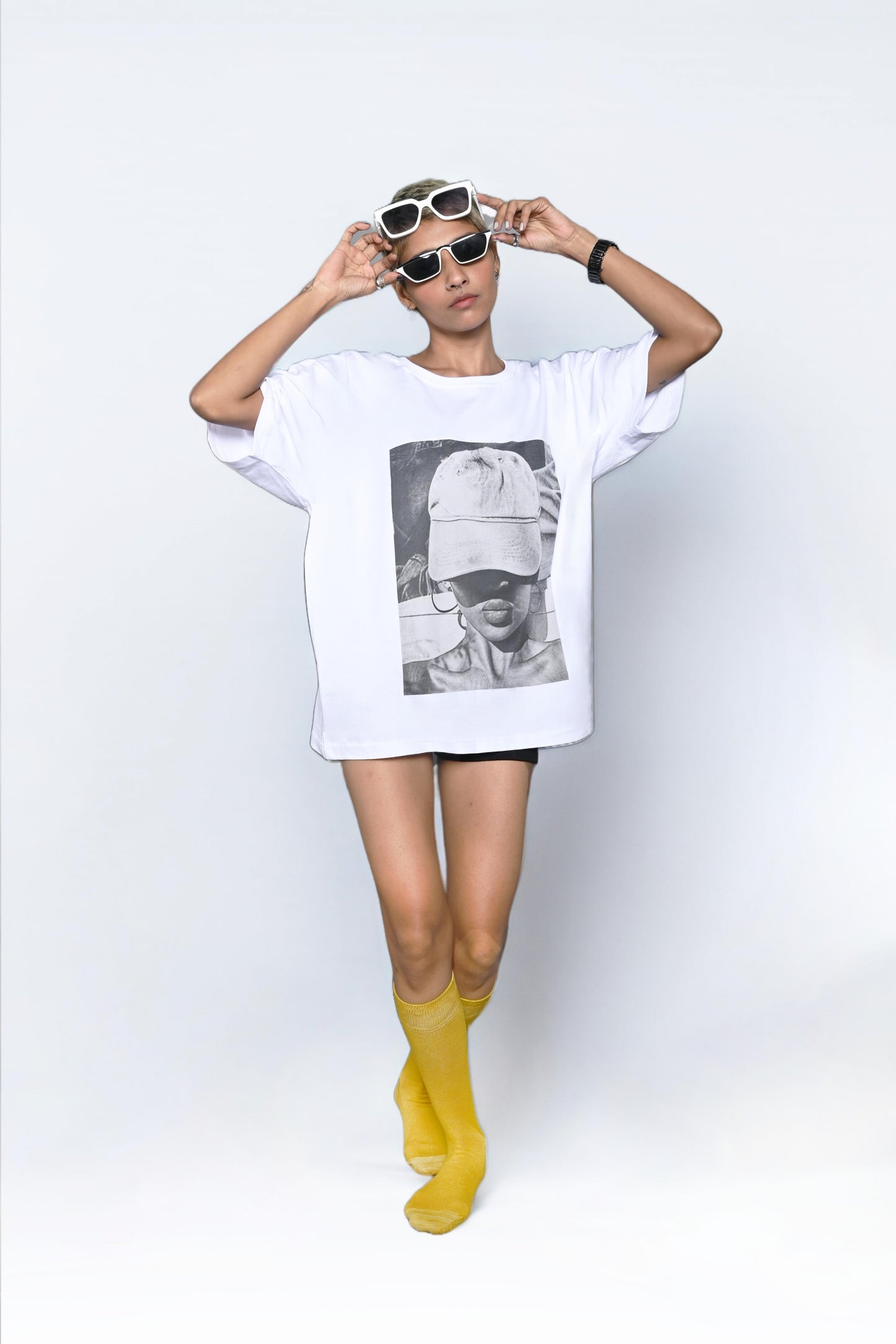 PARISIAN CHIC T-SHIRT