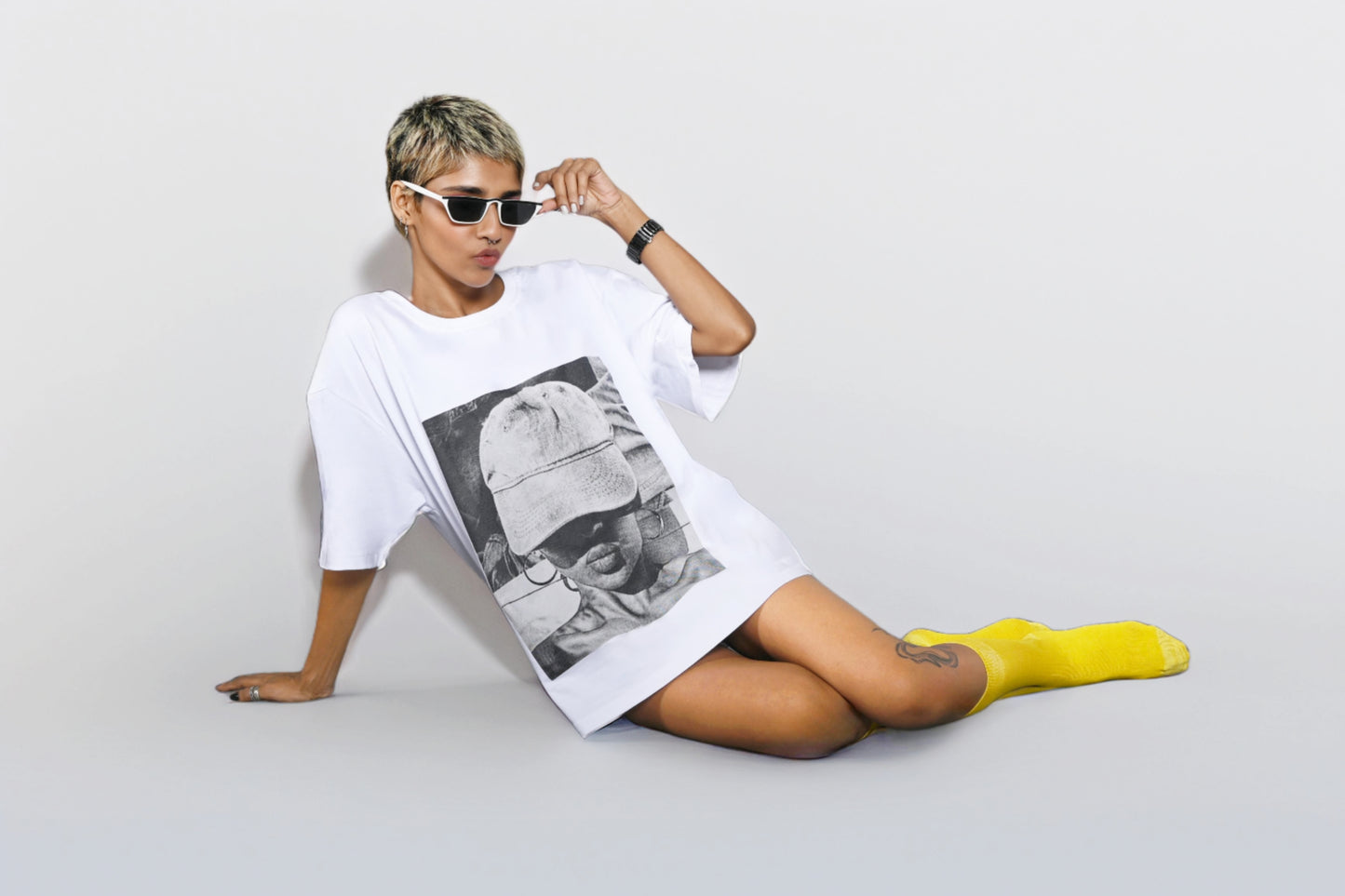 PARISIAN CHIC T-SHIRT