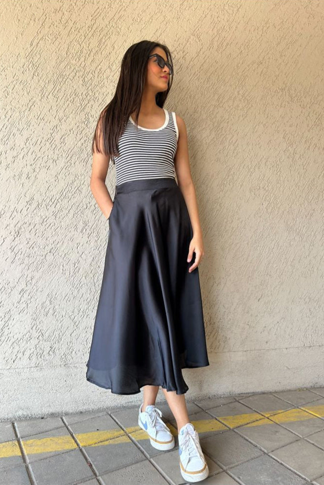 BLACK BALLERINA MIDI SKIRT