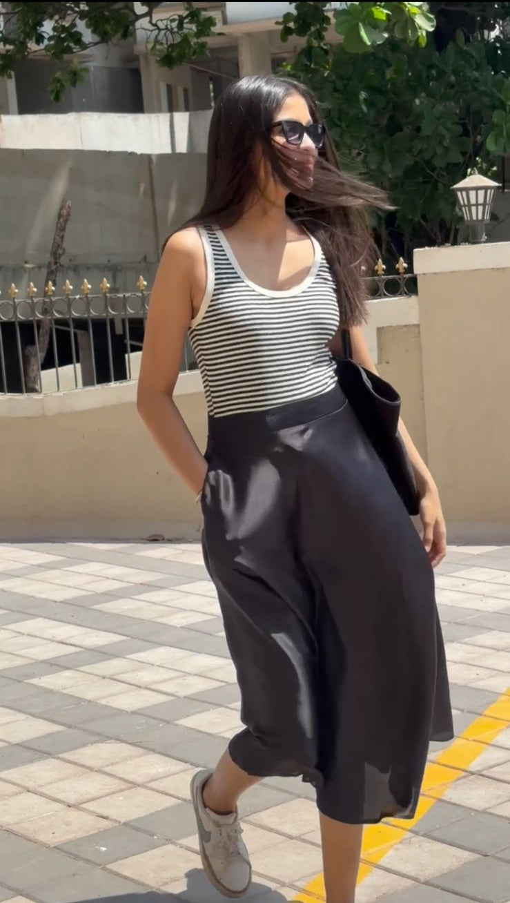 BLACK BALLERINA MIDI SKIRT